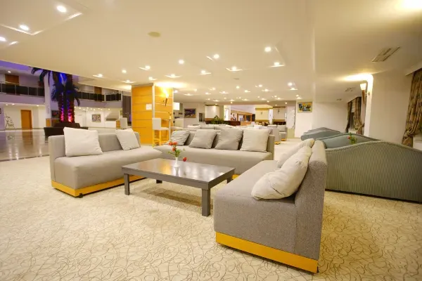 هتل پر دلتا آلانیا